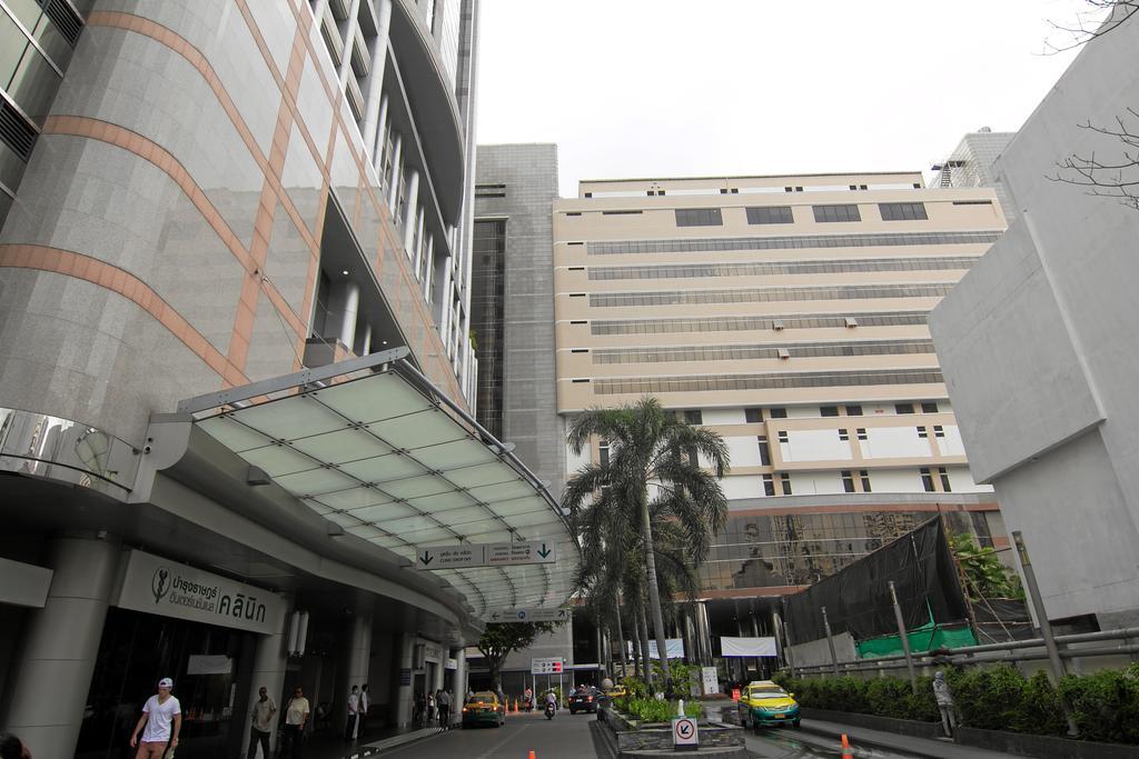 Sky Suites Bangkok Esterno foto