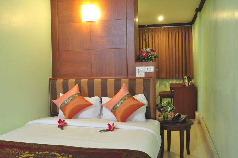 Sky Suites Bangkok Esterno foto