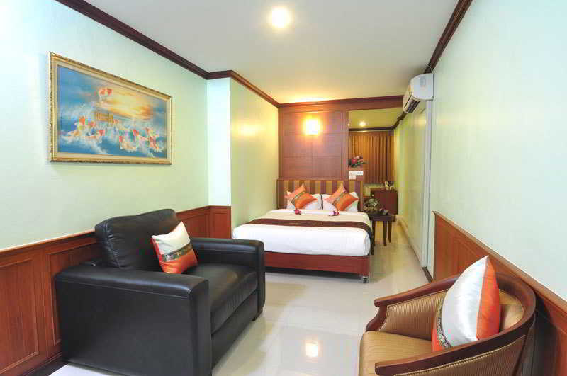 Sky Suites Bangkok Esterno foto